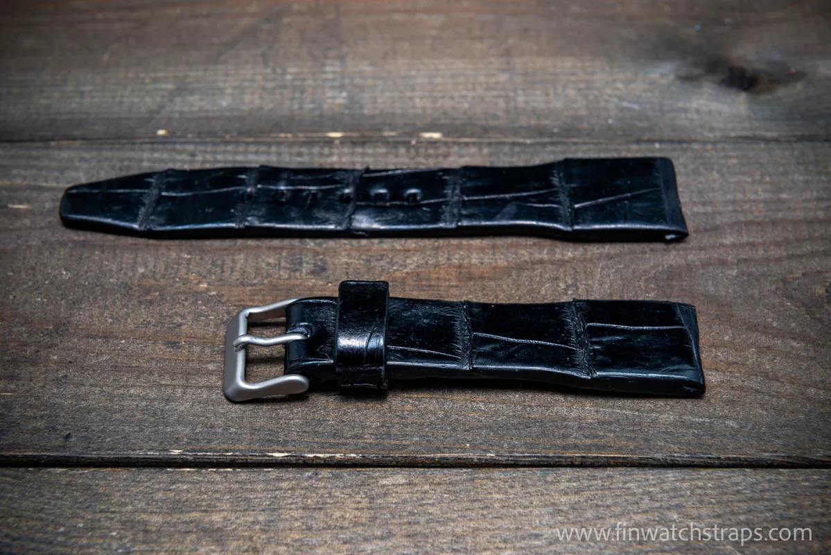 Alligator watch strap for  IWC Big Pilot, handmade in Finland, fits watch lugs 19-24 mm.