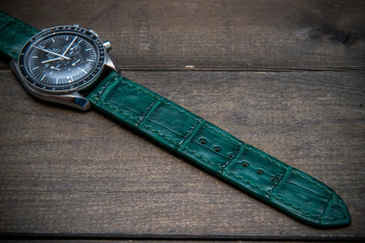 Alligator watch strap, Green matte.