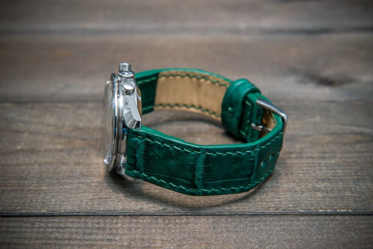 Alligator watch strap, Green matte.